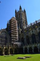 024 Canterbury Cathedral, Kreuzgang und Vierungsturm &ndash; &copy; Konrad Füssel (Eberhardt TRAVEL)