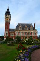 353 Calais, Rathaus &ndash; &copy; Konrad Füssel (Eberhardt TRAVEL)