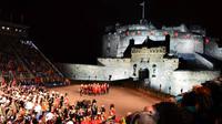 049 Edinburgh, Military Tatoo &ndash; &copy; Konrad Füssel (Eberhardt TRAVEL)