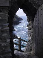 Tintagel Castle &ndash; &copy; Norbert Binder (Eberhardt TRAVEL)