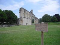 Glastonbury Abbey  &ndash; &copy; Norbert Binder (Eberhardt TRAVEL)