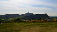 397 Edinburgh, Blick vom Calton Hill zu Arthurs Seat &ndash; &copy; Konrad Füssel (Eberhardt TRAVEL)