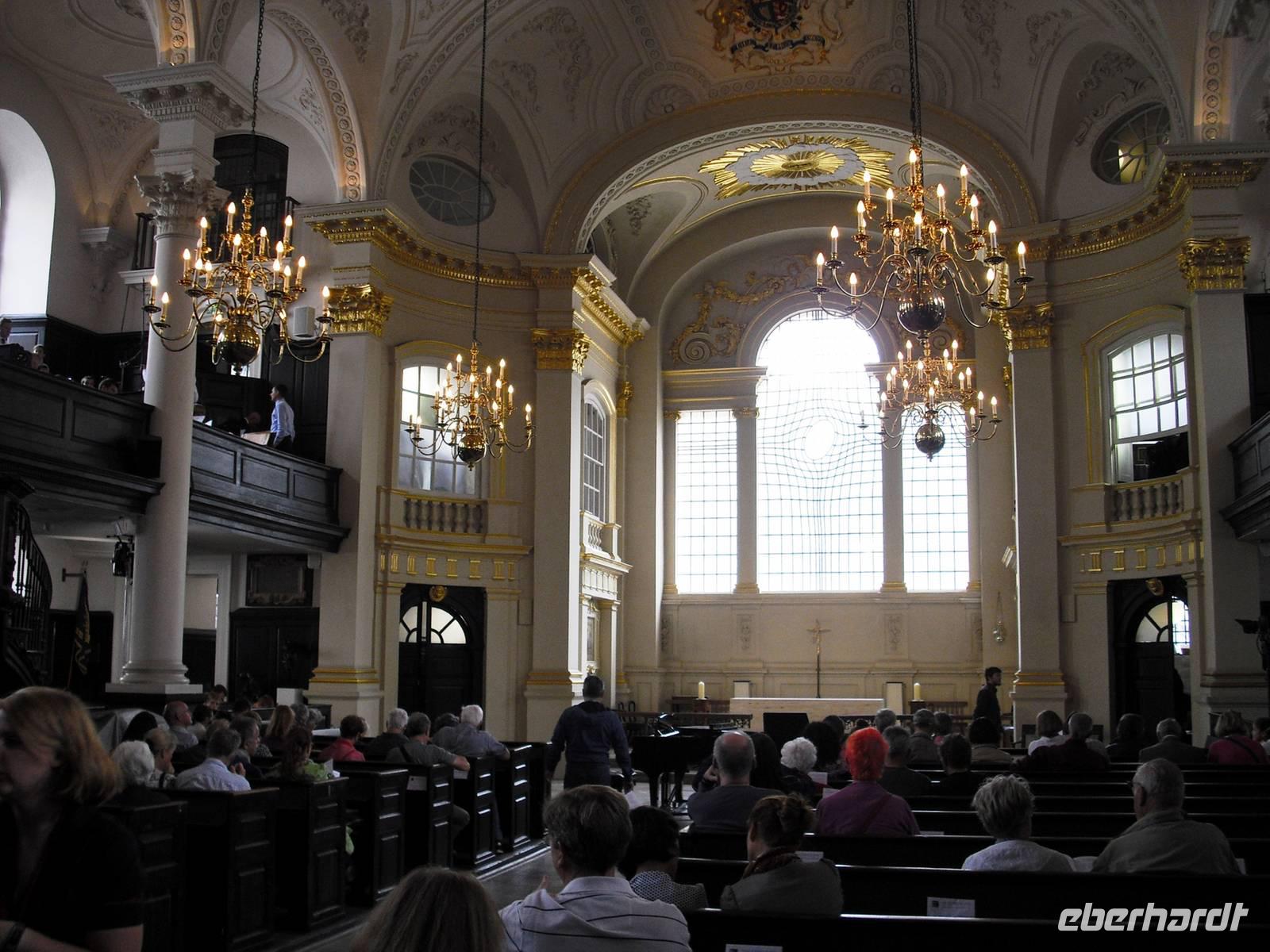 St. Martins in the fields - London &ndash; &copy; Norbert Binder (Eberhardt TRAVEL)