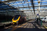 0026 Edinburgh, Weverley Station &ndash; &copy; Konrad Füssel (Eberhardt TRAVEL)