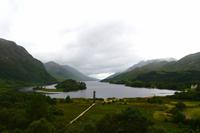 0170 Glennfinnian, Loch Shiel und Monument &ndash; &copy; Konrad Füssel (Eberhardt TRAVEL)