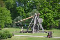 089 Warwick Castle, Trebuchet &ndash; &copy; Konrad Füssel (Eberhardt TRAVEL)