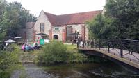 Ein Pub direkt am Avon in Salisbury 