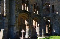 314 Borderland. Jedburgh Abbey &ndash; &copy; Konrad Füssel (Eberhardt TRAVEL)