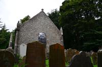 129 Isle of Man, Old Kirk Braddan &ndash; &copy; Konrad Füssel (Eberhardt TRAVEL)