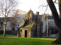 Holyroodhouse Palace Areal &ndash; &copy; Simone Kaufmann im Auftrag von Eberhardt TRAVEL (Eberhardt TRAVEL)