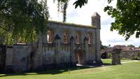 Glastonbury Abbey  &ndash; &copy; Florian Härtl (Eberhardt TRAVEL)