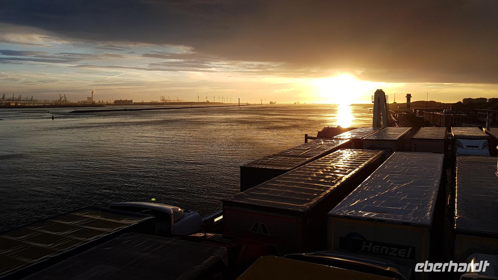 Fährhafen Hoek van Holland 20180730_211131 &ndash; &copy; Marlies Thrum (Eberhardt TRAVEL)