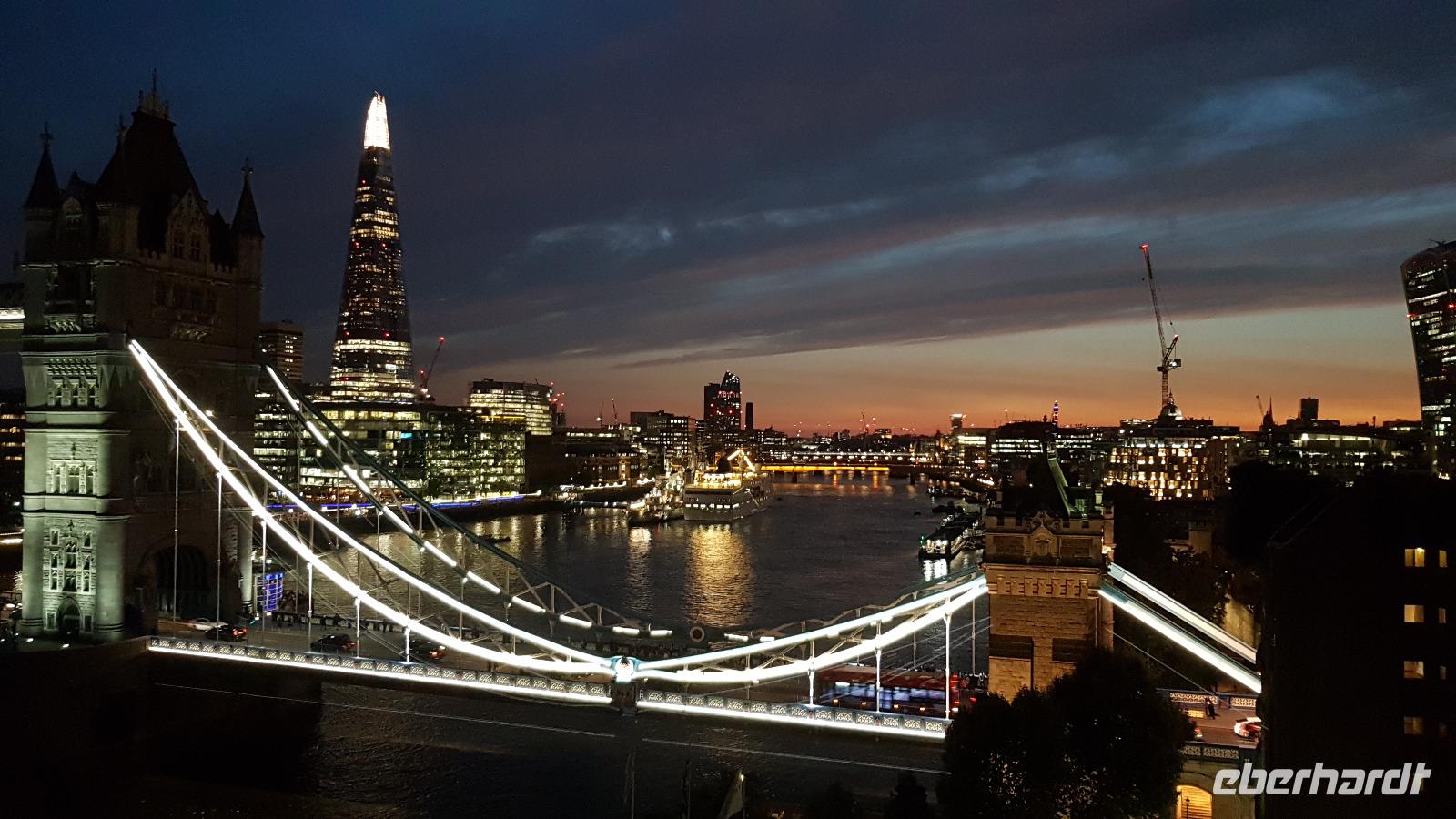Blick zum The Shard 20180803_223313 &ndash; &copy; Marlies Thrum (Eberhardt TRAVEL)