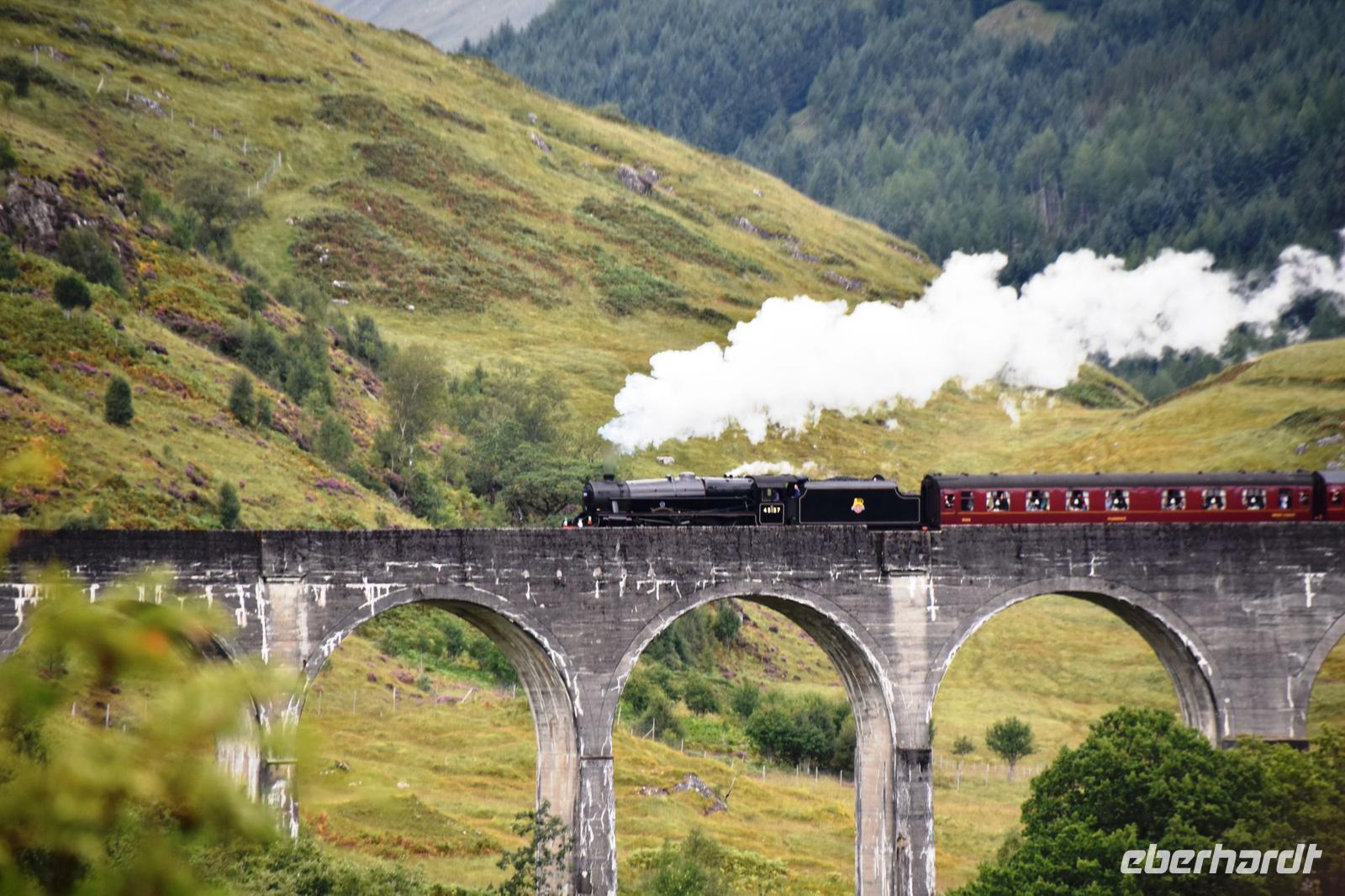 1746 Glenfinnan Viaduct &ndash; &copy; Konrad Füssel (Eberhardt TRAVEL)