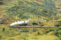 1751 Glenfinnan Viaduct &ndash; &copy; Konrad Füssel (Eberhardt TRAVEL)
