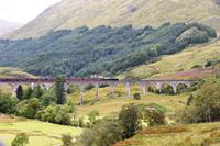 1756 Glenfinnan Viaduct &ndash; &copy; Konrad Füssel (Eberhardt TRAVEL)