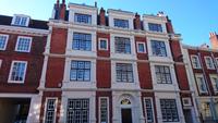Häuserfront in Eton &ndash; &copy; Stefan Jahnke (Eberhardt TRAVEL)