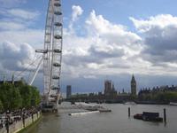 London - Riesenrad & Parlament