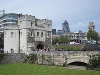 London Tower & Swiss Re &ndash; &copy; Claudia Bernhardt (Eberhardt TRAVEL)