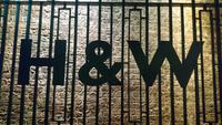 In Titanic Belfast, Werfttor &ndash; &copy; Stefan Jahnke (Eberhardt TRAVEL)
