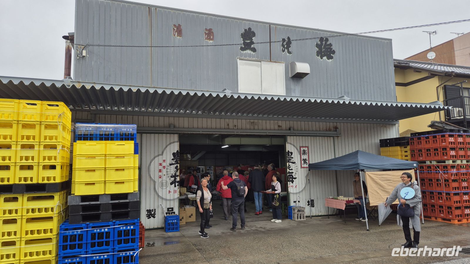 Sake Verkostung...in dieser Lagerhalle &ndash; &copy; Frank Nimschowski (Eberhardt TRAVEL)