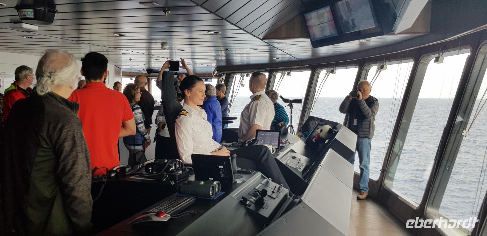 Brückenführung auf der Roald Amundsen &ndash; &copy; Jacob Spangenberg (Eberhardt TRAVEL)