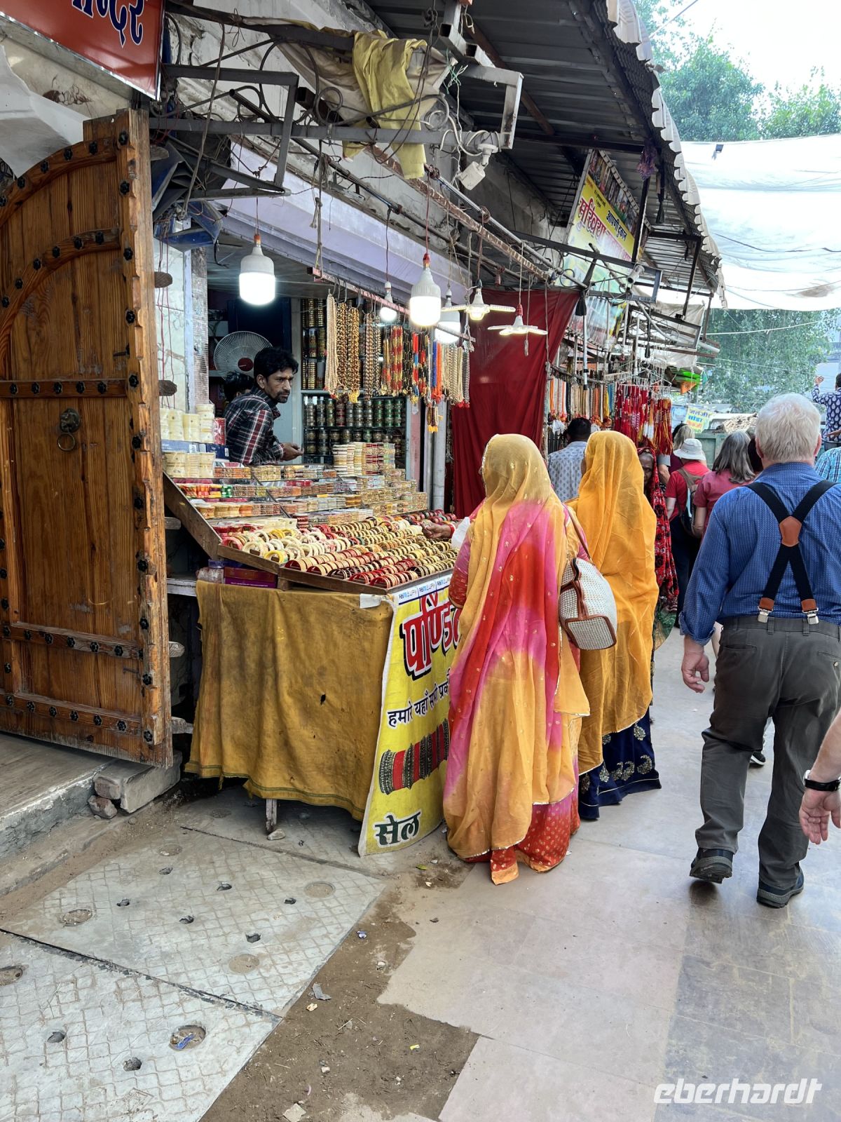 102  Pushkar-Bazaar &ndash; &copy; Andy Nguyen (Eberhardt TRAVEL)