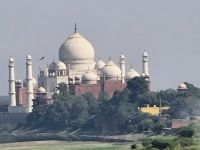 Taj Mahal aus der Ferne (1) &ndash; &copy; Marcus Hasselhorst (Eberhardt TRAVEL)