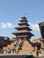 451) Nyatapola Tempel, Bhaktapur - Spaziergang, Kathmandu, Nepal &ndash; &copy; Teresa Rumpel (Eberhardt TRAVEL)