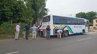 Kurz vor Chennai - Bus kaputt &ndash; &copy; Stefan Jahnke (Eberhardt TRAVEL)