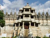 Chaturmukha Dharana Vihara Tempel, Ranakpur &ndash; &copy; Simone Willner (Eberhardt TRAVEL)