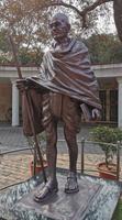 Statue des Mahatma, Mahatma Gandhi Memorial Delhi &ndash; &copy; Simone Willner (Eberhardt TRAVEL)