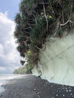 Blue Stone Beach, Flores &ndash; &copy; Sabine Reckord (Eberhardt TRAVEL)
