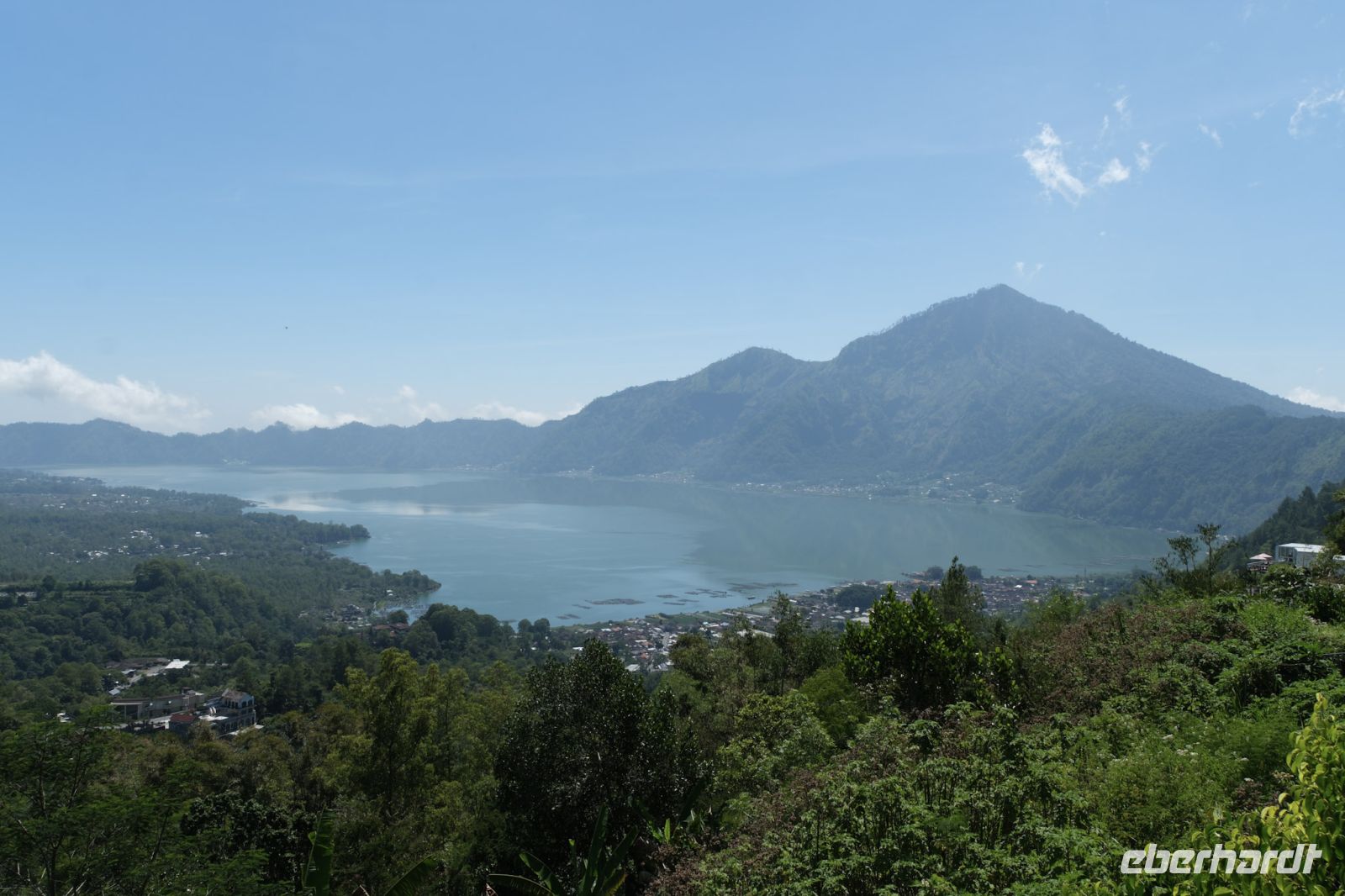 Blick auf den Kratersee am Batur Vulkan auf Bali - Indonesien &ndash; &copy; Sten Bernhardt (Eberhardt TRAVEL)