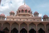 Putra-Moschee in Putrajaya &ndash; &copy; Michael Krause (Eberhardt TRAVEL)