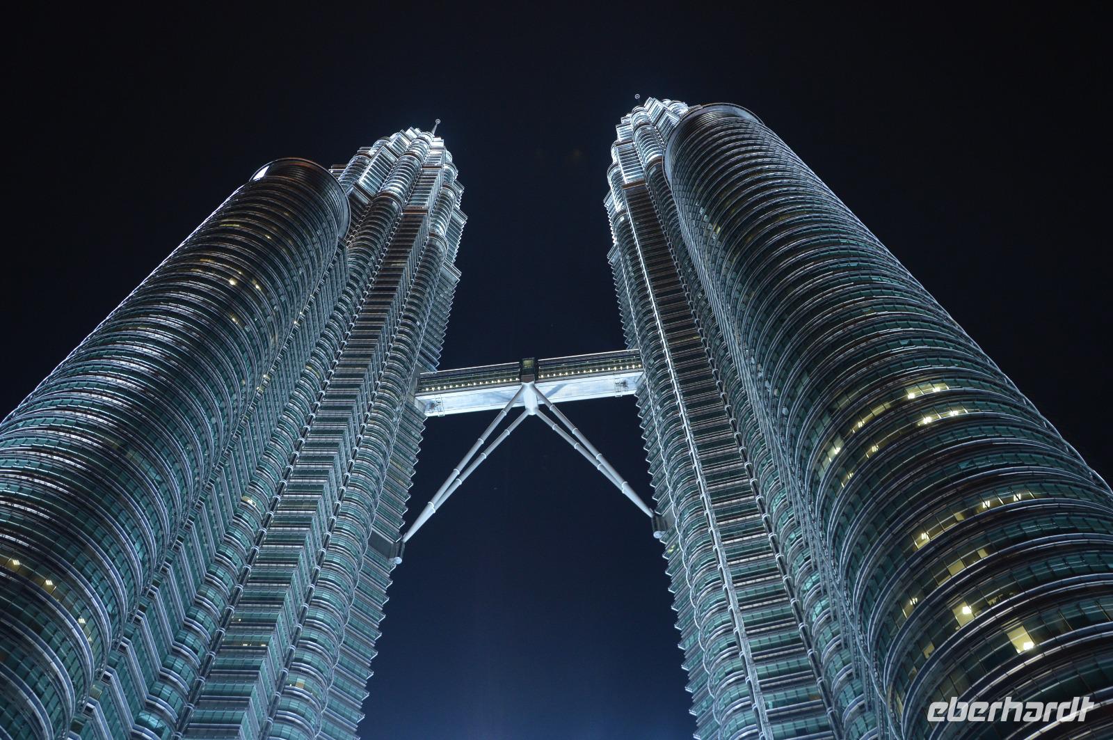 petronas tower &ndash; &copy; Hubert Lücker (Eberhardt TRAVEL)