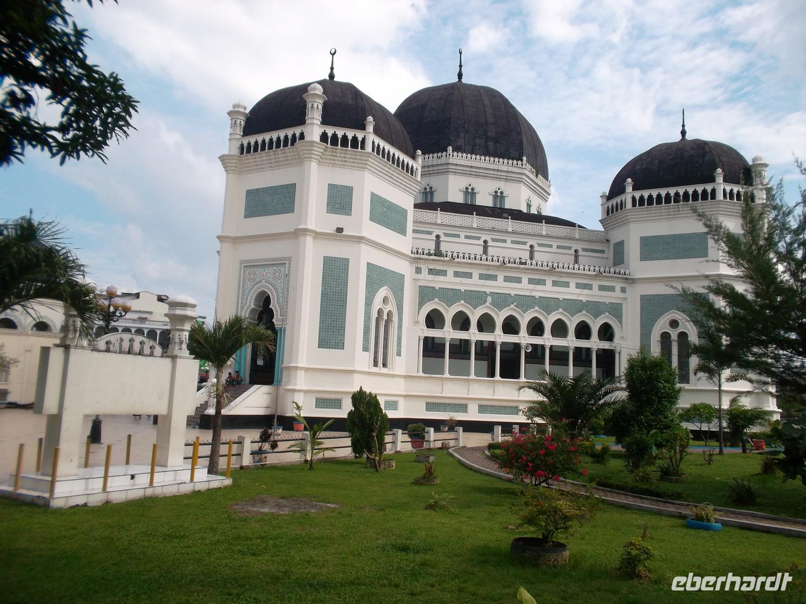 Raya-Moschee in Medan &ndash; &copy; Michael Krause (Eberhardt TRAVEL)