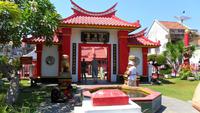 184 Singharaja, Bali - chines. Hafentempel &ndash; &copy; Michael Krause (Eberhardt TRAVEL)