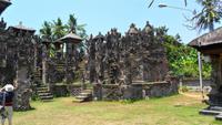 198 Nordbali, Tempel von Batur