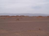 Ausflug zu den Felsformationen bei Shadhahd- Kalot in der Lut- Wüste  &ndash; &copy; Dirk Schlosser (Eberhardt TRAVEL)