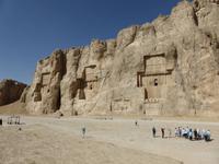 Naqsh- e Rostam - Nekropole der Achämeniden &ndash; &copy; Dirk Schlosser (Eberhardt TRAVEL)