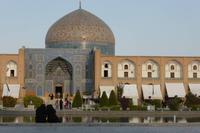 Isfahan, Imam-Platz mit Lotfollah-Moschee &ndash; &copy; Frank Nimschowski (Eberhardt TRAVEL)