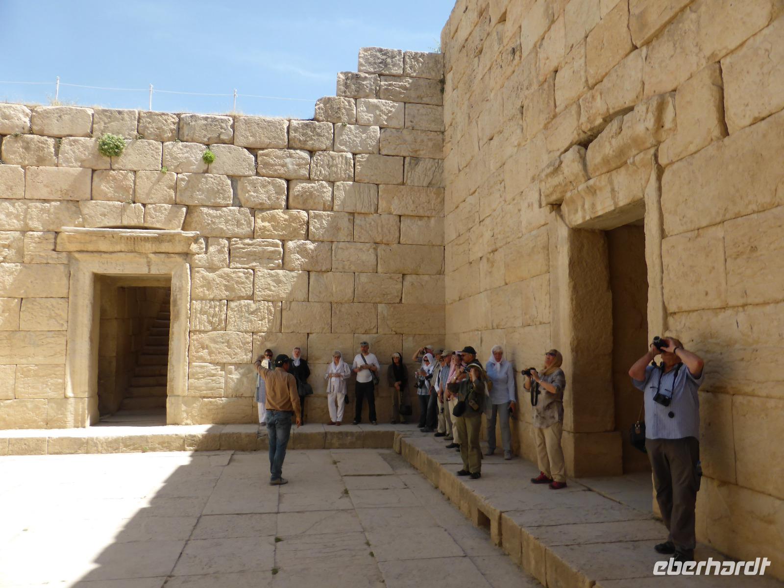 954-Iran_Bishapur &ndash; &copy; Dirk Schlosser (Eberhardt TRAVEL)