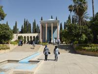 090-Shiraz_Saadi-Mausoleum &ndash; &copy; Dirk Schlosser (Eberhardt TRAVEL)