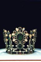 Teheran, Juwelenmuseum, Kaiserkrone von Farah Diba &ndash; &copy; Frank Nimschowski (Eberhardt TRAVEL)