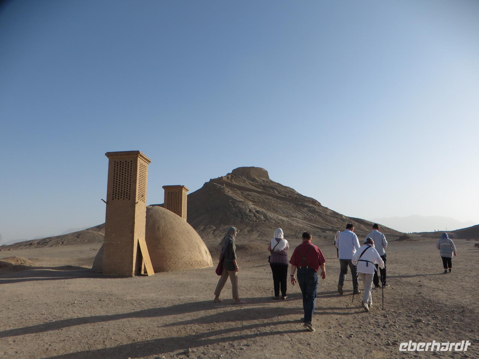Türme des Schweigen in Yazd &ndash; &copy; Julian Bartsch (Eberhardt TRAVEL)