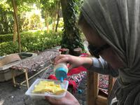 Isfahan - Kaffeepause im Teehaus des Chehel Sotun Palastes - Faloudeh und traditionelles Eis &ndash; &copy; Isabel Braksiek (Eberhardt TRAVEL)