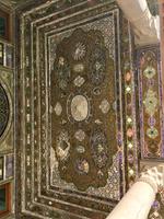 Shiraz Naranjestan-Garten, Deckendekoration  &ndash; &copy; Magda-Viola Hanke (Eberhardt TRAVEL)