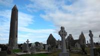 Kilmacduagh &ndash; &copy; Petra Sauer (Eberhardt TRAVEL)