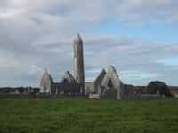 Kilmacduagh &ndash; &copy; Michael Krause (Eberhardt TRAVEL)